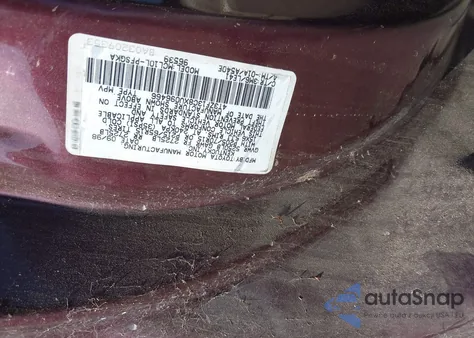 1999 Toyota Sienna Xle from USA, damaged, VIN 4T3ZF13C8XU096466